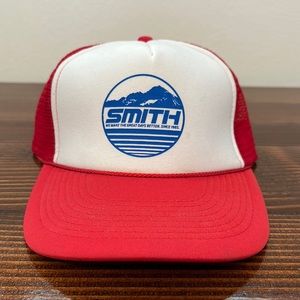 Vintage smith eyewear snap back trucker hat.